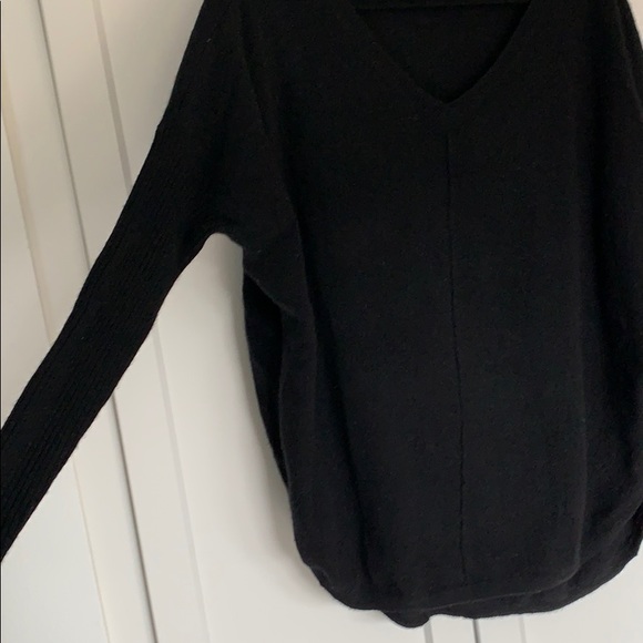 V neck oversized cashmere sweater - Picture 3 of 5